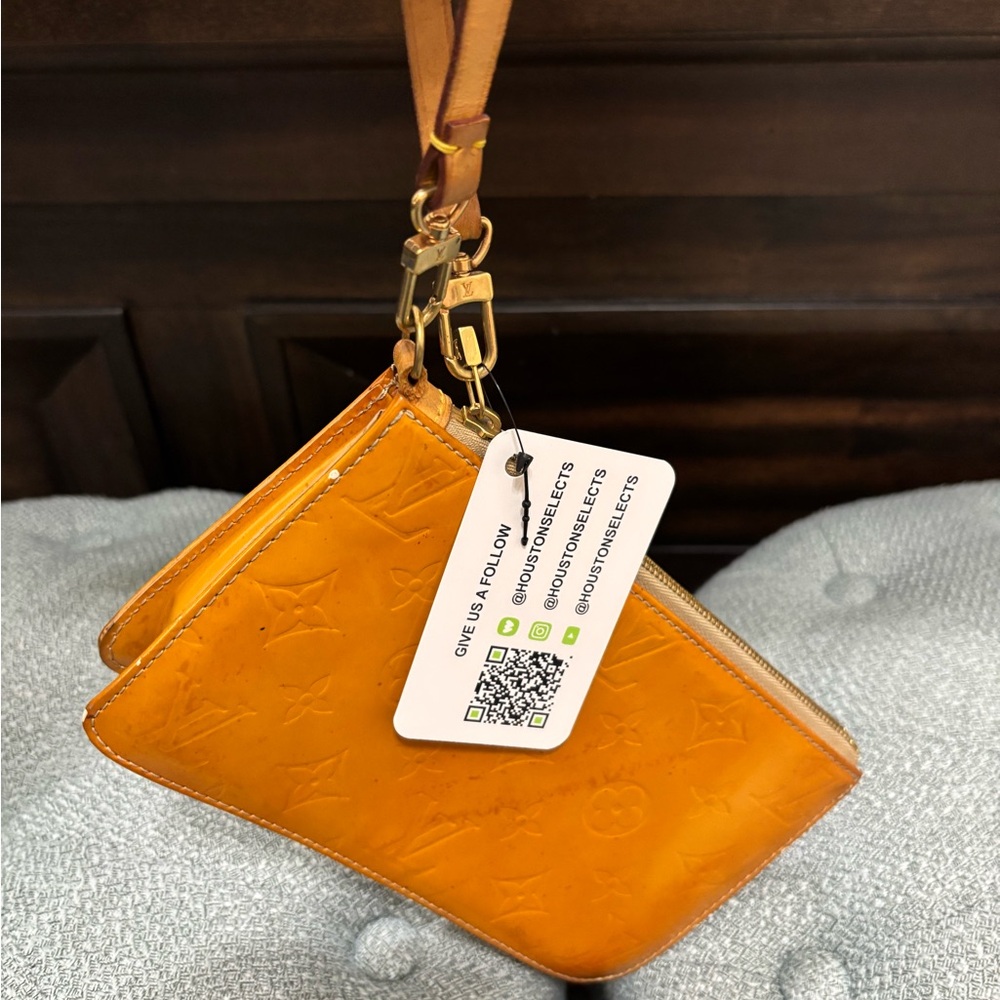Louis Vuitton Tan Monogram Wristlet - Picture 6 of 9